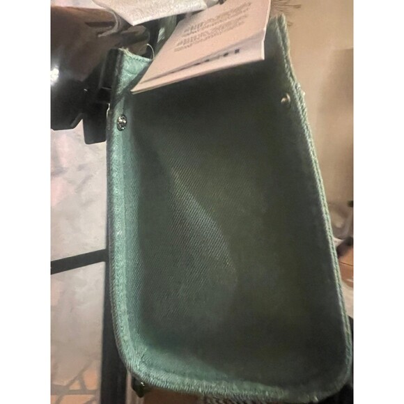 Coach Cargo 26 tote bag in HTF green canvas with an embroidered logo. NWT. - Picture 12 of 12